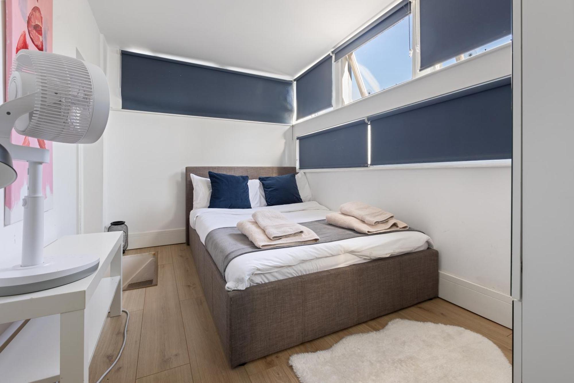 Modern Flat & Balcony In Historic West Kensington Apartamento Londres Exterior foto